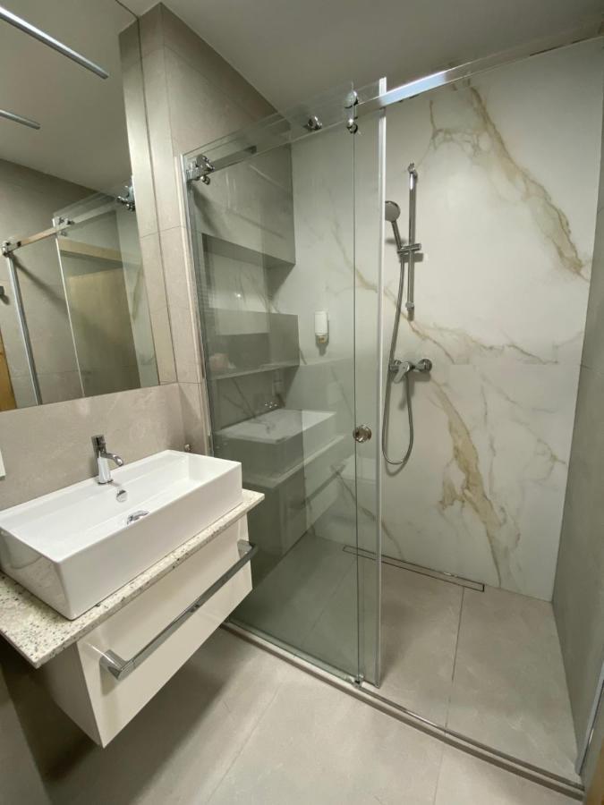 Apartamenty Magia Z Bezplatnym Parkingiem I Klimatyzacja Rzeszów Extérieur photo