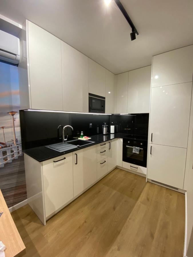 Apartamenty Magia Z Bezplatnym Parkingiem I Klimatyzacja Rzeszów Extérieur photo
