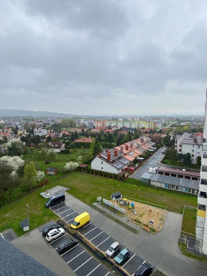 Apartamenty Magia Z Bezplatnym Parkingiem I Klimatyzacja Rzeszów Extérieur photo